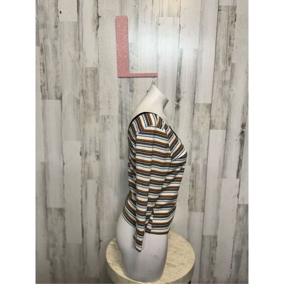 Roommates stripped blouse size large - Picture 7 of 7